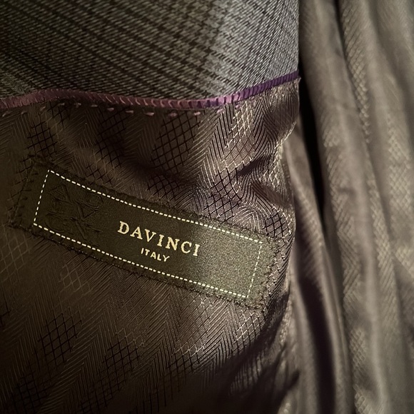 Beautiful medium blue blazer with small box square pattern. - Picture 2 of 3